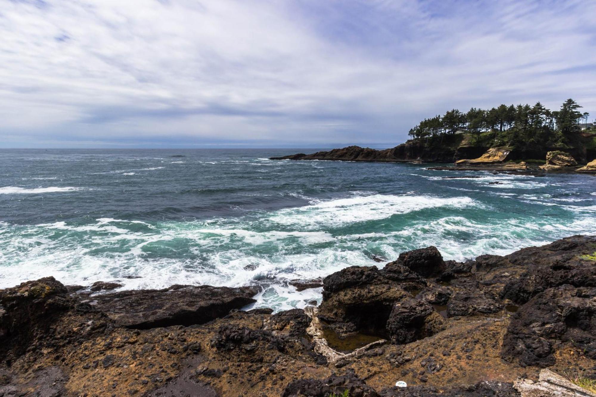 Captain'S Quarters And Cabins Depoe Bay Quarto foto