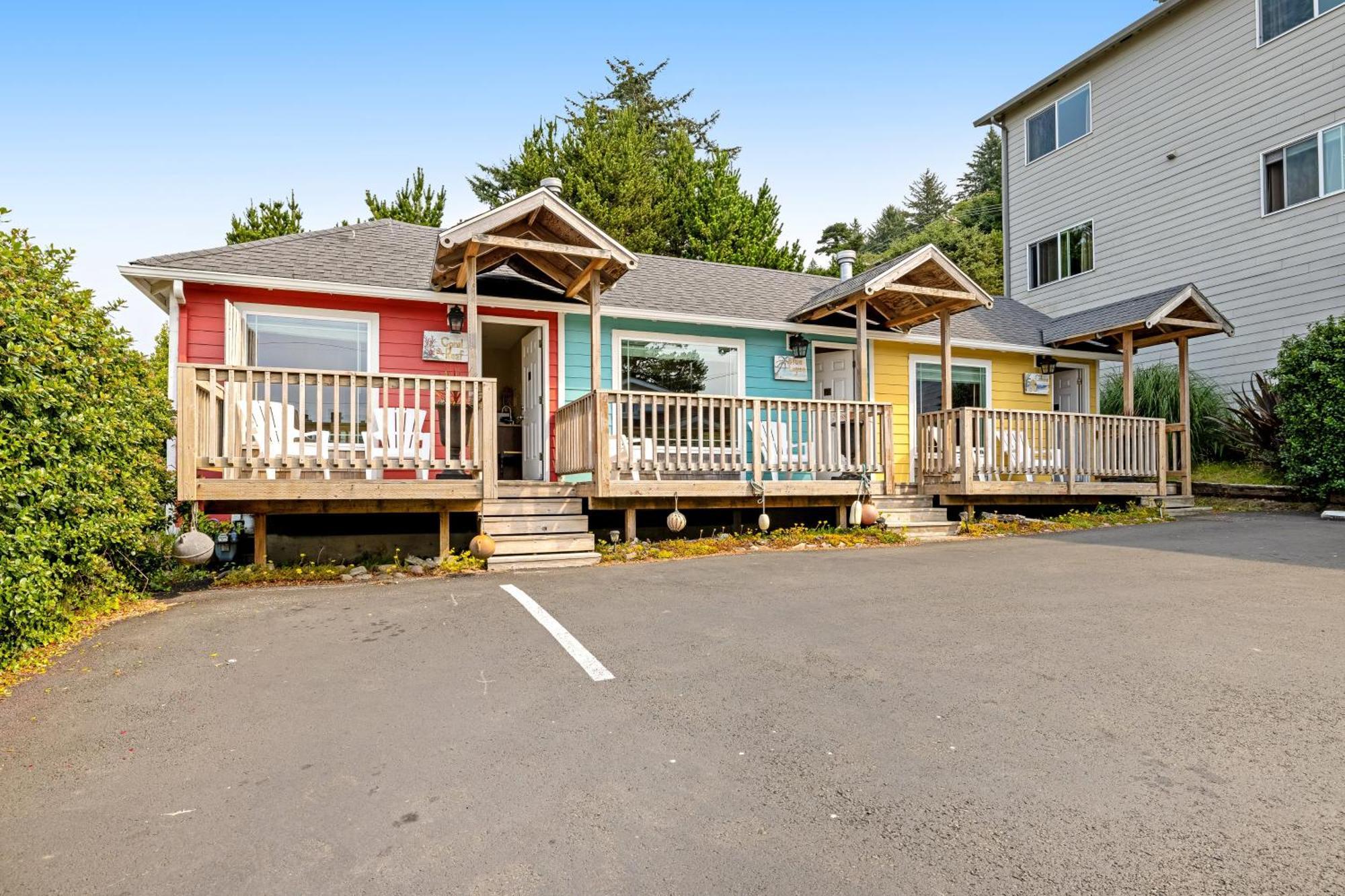 Captain'S Quarters And Cabins Depoe Bay Quarto foto