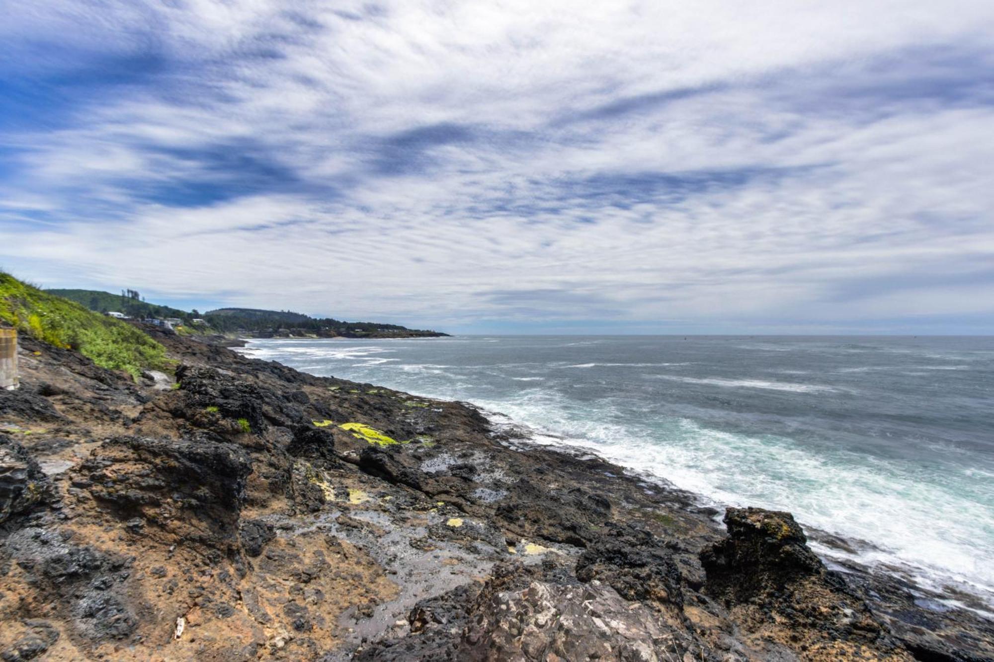 Captain'S Quarters And Cabins Depoe Bay Quarto foto